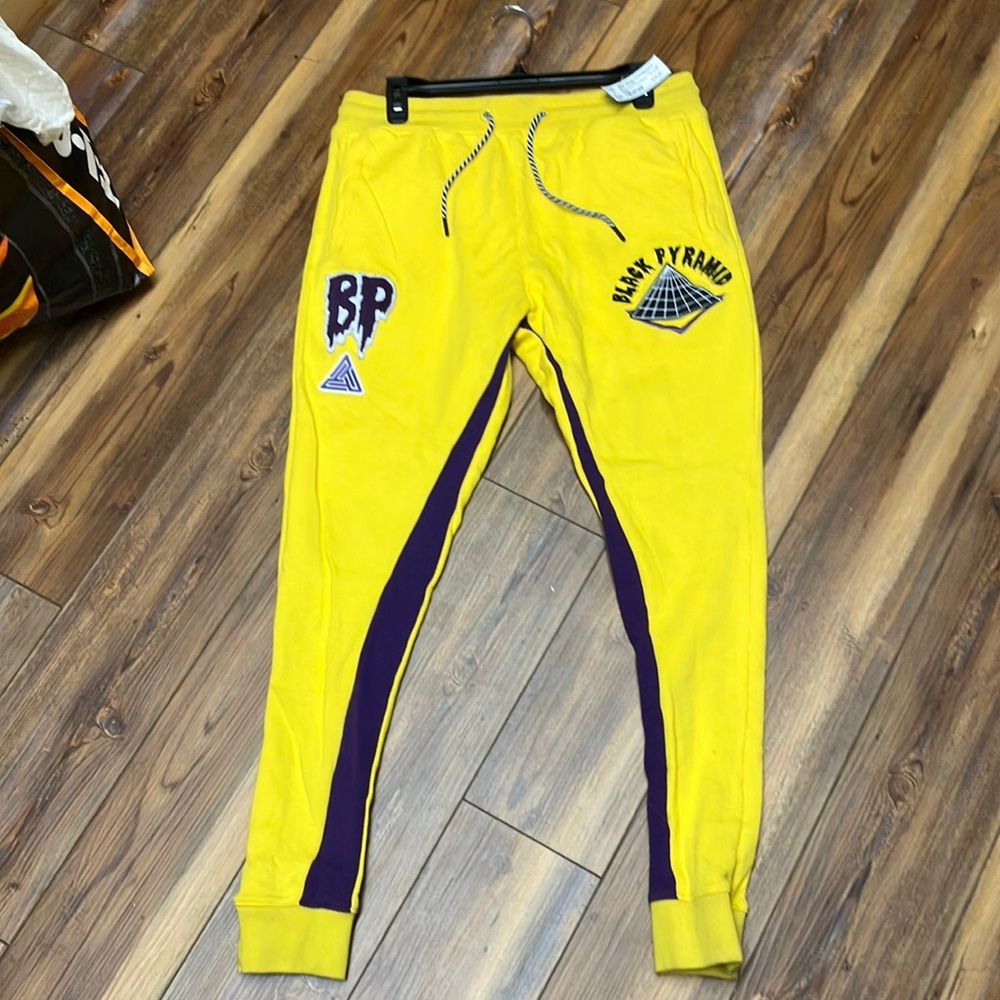 Men’s Black Pyramid Yellow  Sweatpants